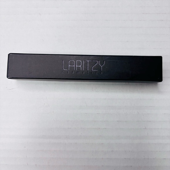 LARITZY Nudes Lip Gloss - Picture 2 of 7